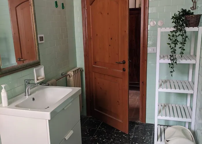 Giardino In Piazza, Casa In Pietra A Daire *